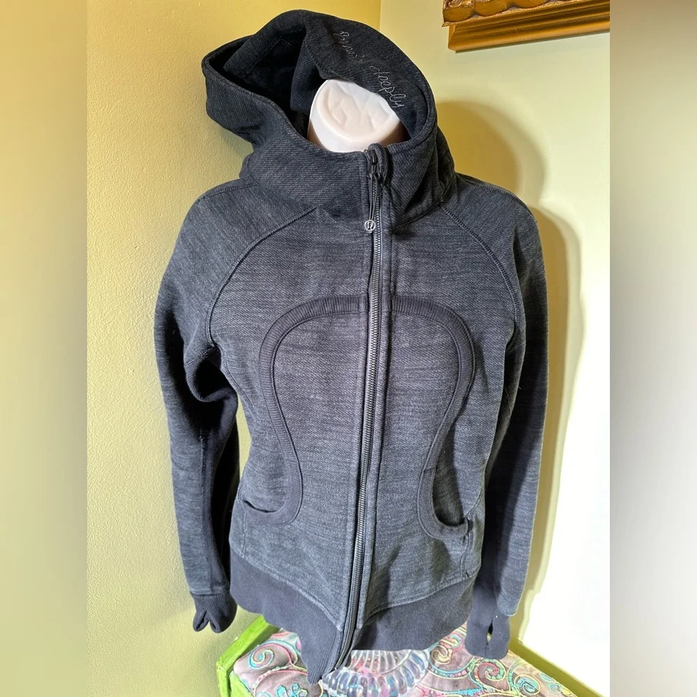 Athleisure Yoga Dark Gray Soot EUC lululemon Full Zip Funnel Hoodie ~ maybe XS/S
